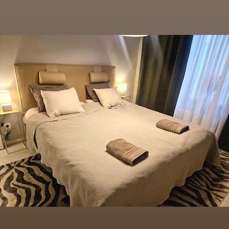 Modern Room With Bathroom, No Kitchen And Your Own Entrance Stockholm Exterior foto