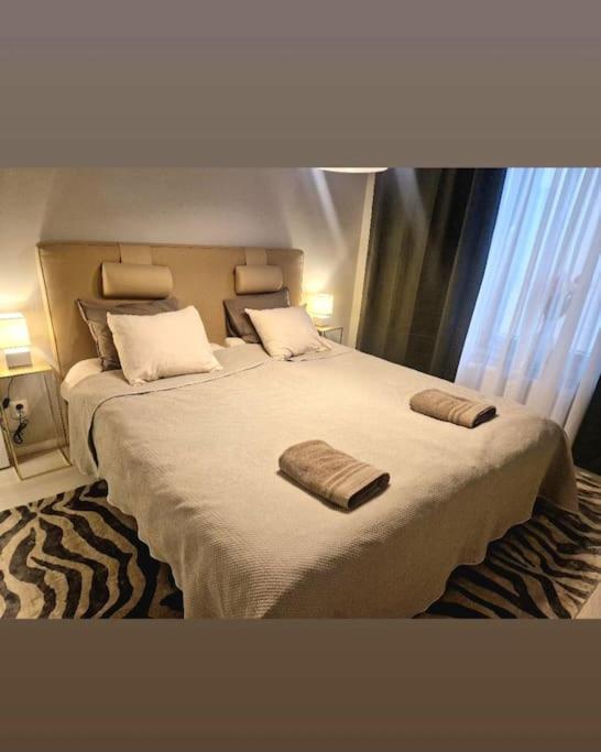 Modern Room With Bathroom, No Kitchen And Your Own Entrance Stockholm Exterior foto