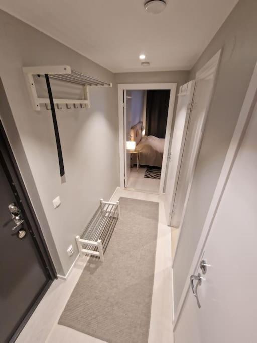 Modern Room With Bathroom, No Kitchen And Your Own Entrance Stockholm Exterior foto